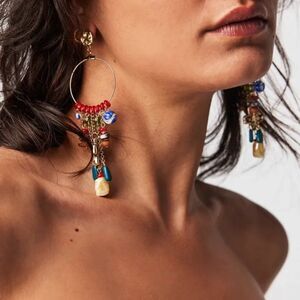 FREE PEOPLE Lola Hoops In Gold NWT